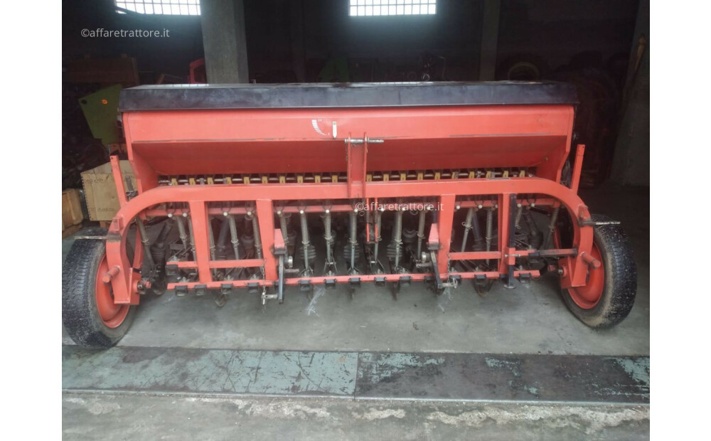 Carraro Seminatrice Used - 2