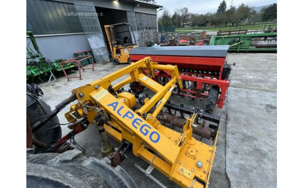 ALPEGO 2.50 COMBINED SEEDER Used - 9