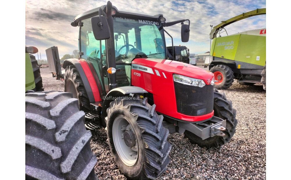 Massey Ferguson MF 4709 Used - 1