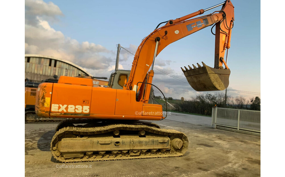 Hitachi EX235 Used - 5