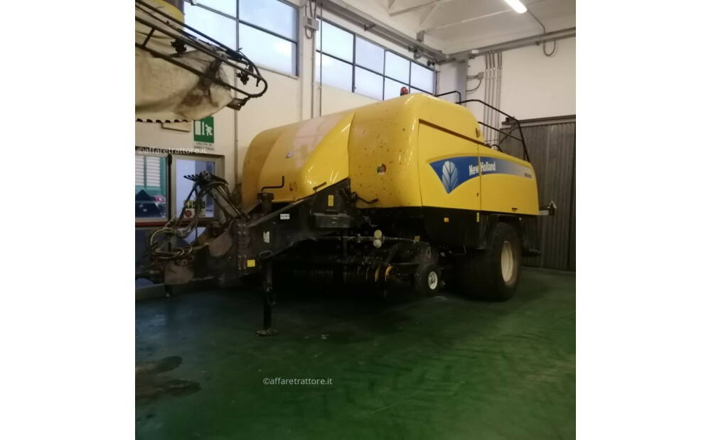 New Holland NEW HOLLAND BB9080 BALER Used - 2