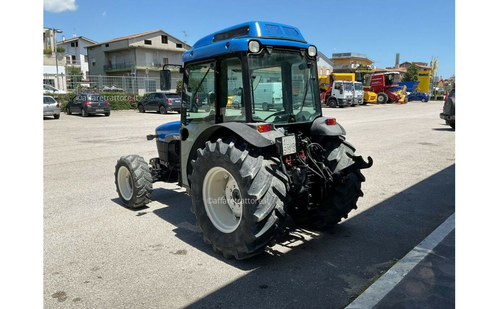 New Holland TN75F Used - 5