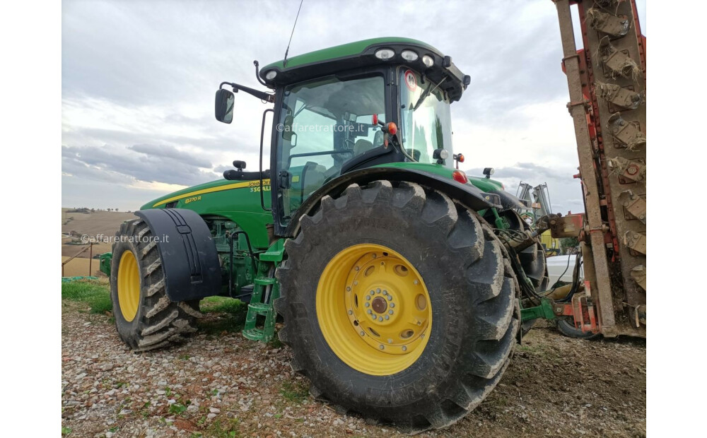 John Deere 8270R Used - 4