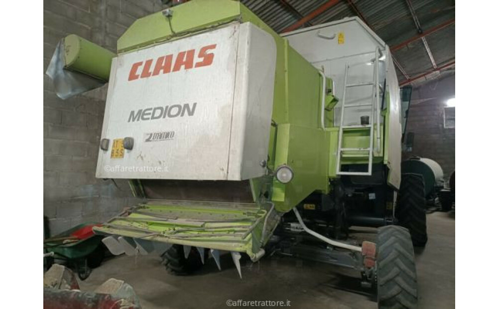 Claas MEDION 330 H Used - 5