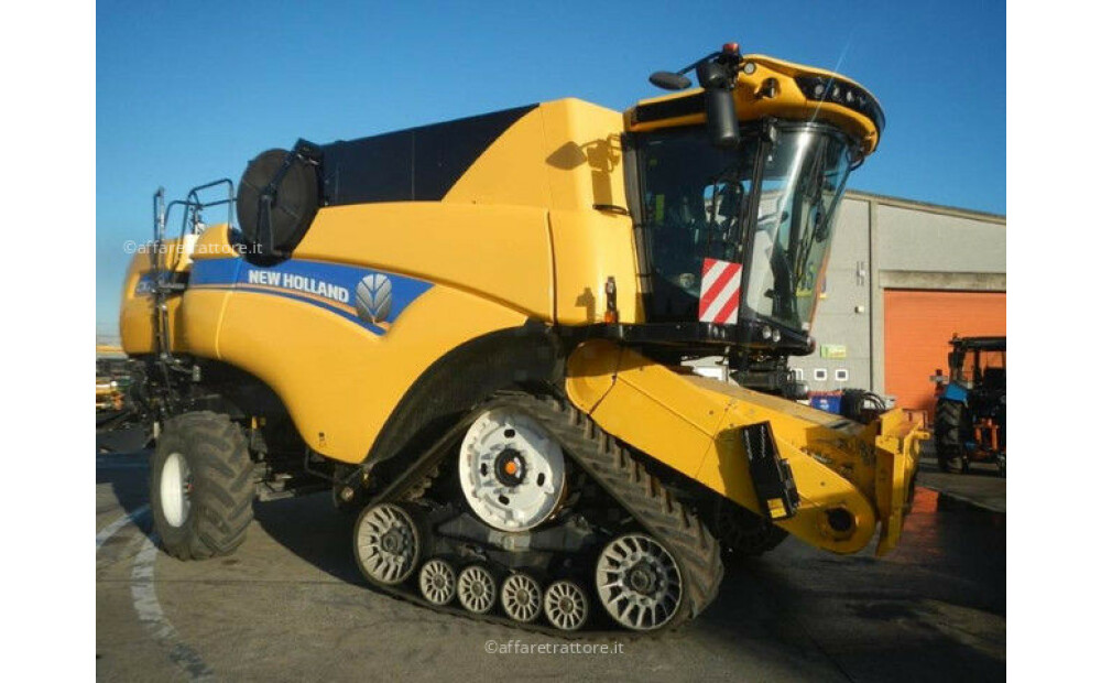 New Holland CX 7.90 SmartTrack Used - 2