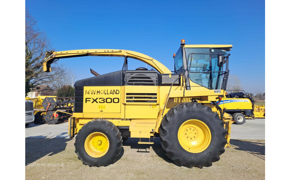 New Holland FX300 Forage Harvester Frame 2710006 - 1