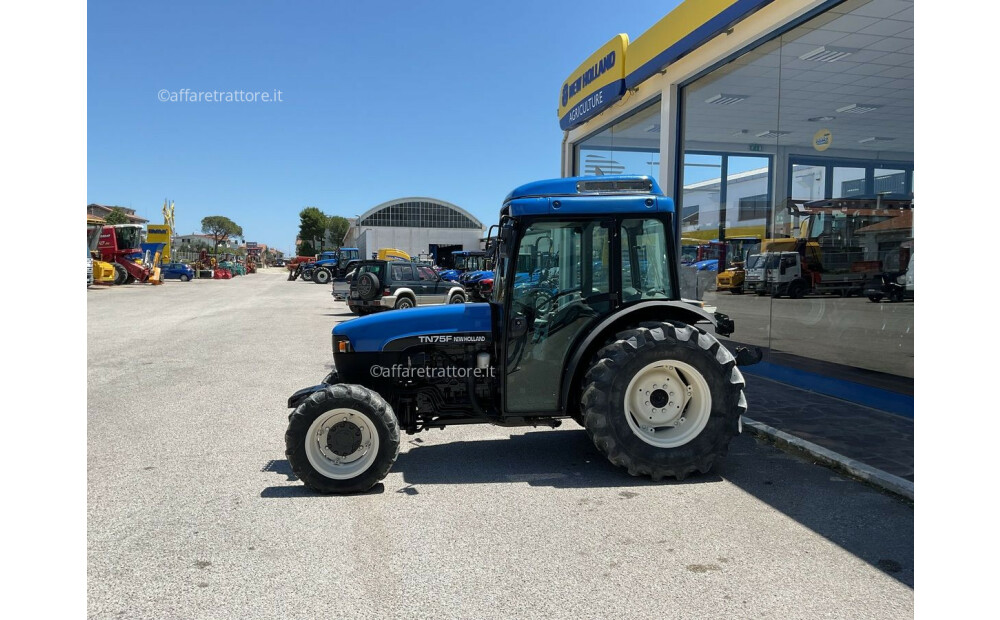 New Holland TN75F Used - 4