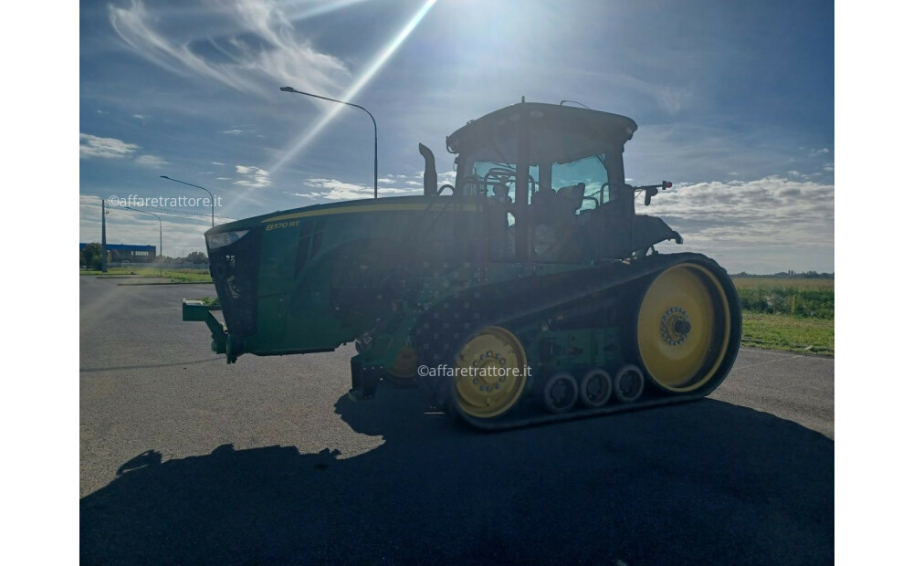 John Deere 8370 RT Used - 4