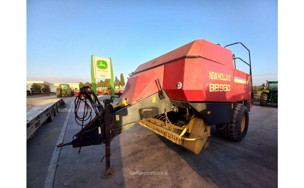 New Holland BB960 Used - 1