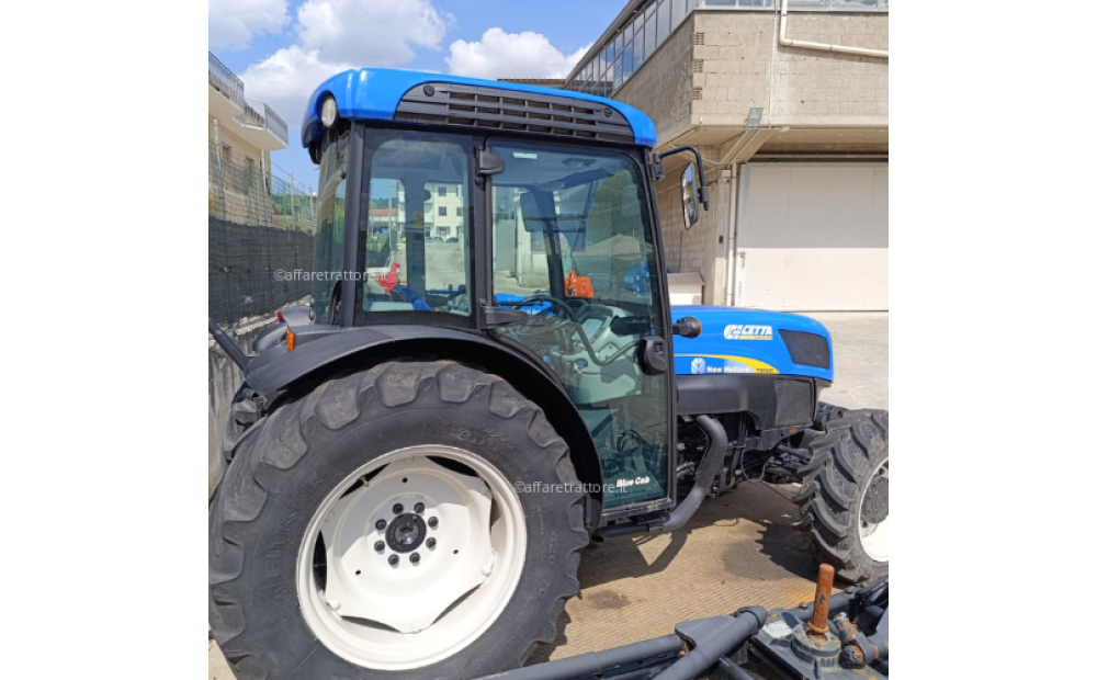 New Holland T4040 Used - 2