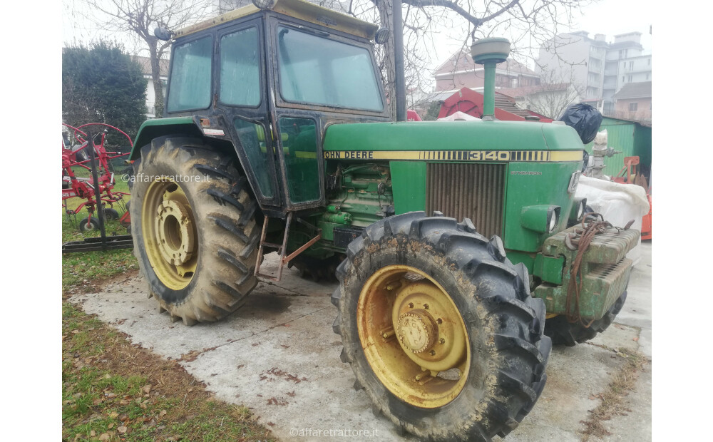 JOHN DEERE 3140 Used - 1