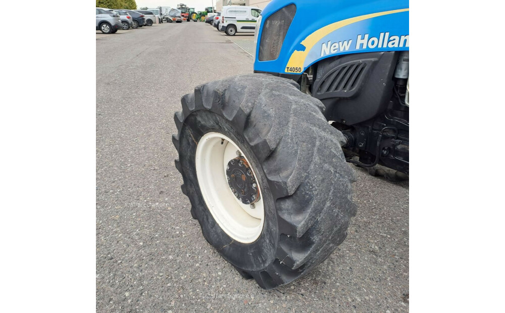 New Holland 4050 Used - 8