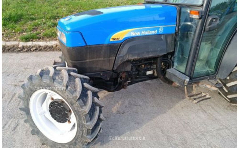 New Holland TN95FA Used - 4