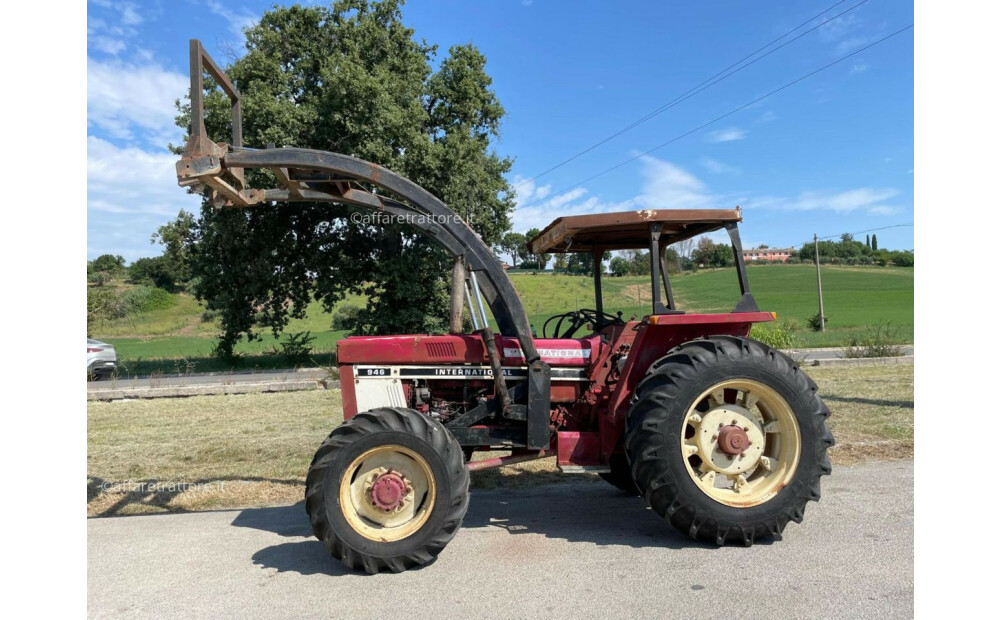 Case IH 946 Used - 2