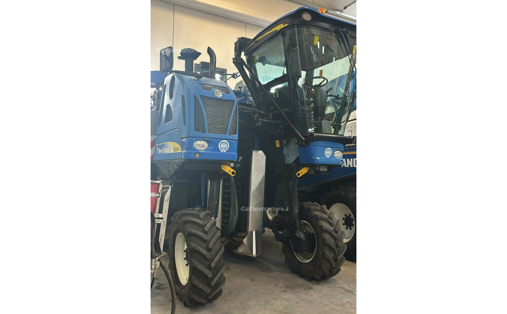 New Holland Braud 6070VL grape harvester - 1