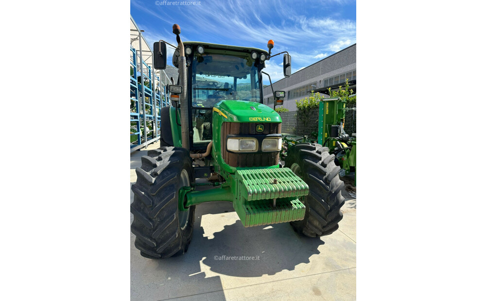 John Deere 5820 Used - 2