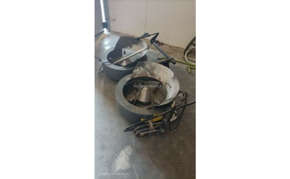 Used CHICK SPREADER - 1