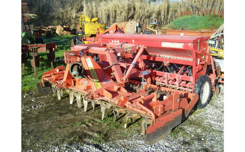 Gaspardo M 300 F23 + Kuhn HR 3003 D Used - 1