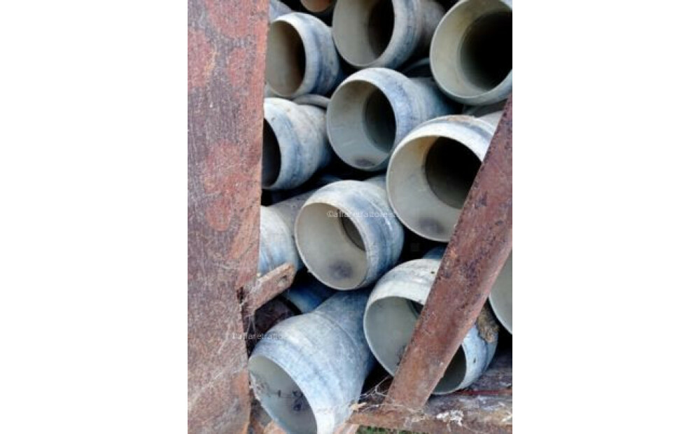 HEAVY DUTY ALUMINUM PIPES Used - 4