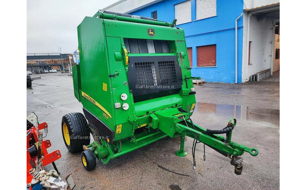 John Deere 852N Used - 3