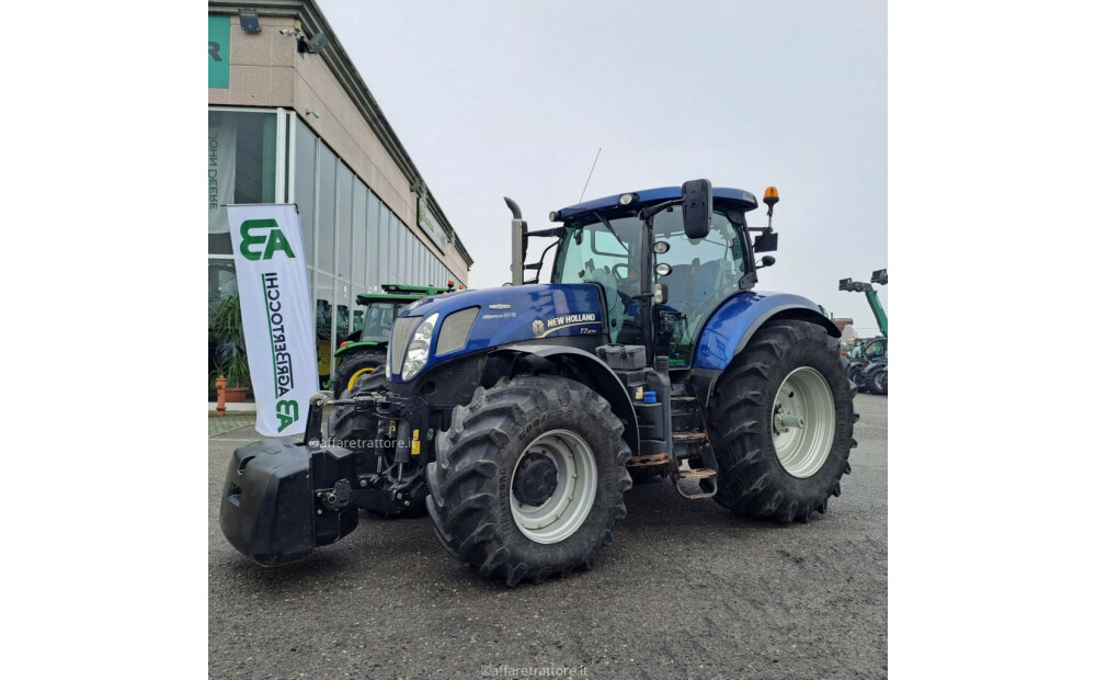 New Holland T7.270 AUTOCOMMAND BLUE POWER Used - 2