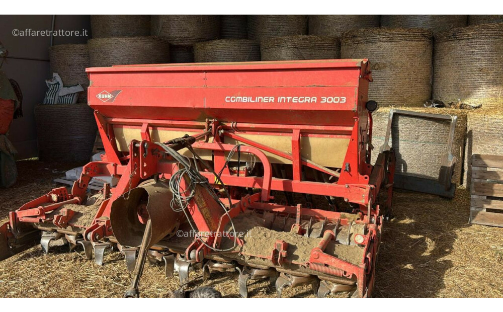 Kuhn INTEGRA 3003 Used - 1