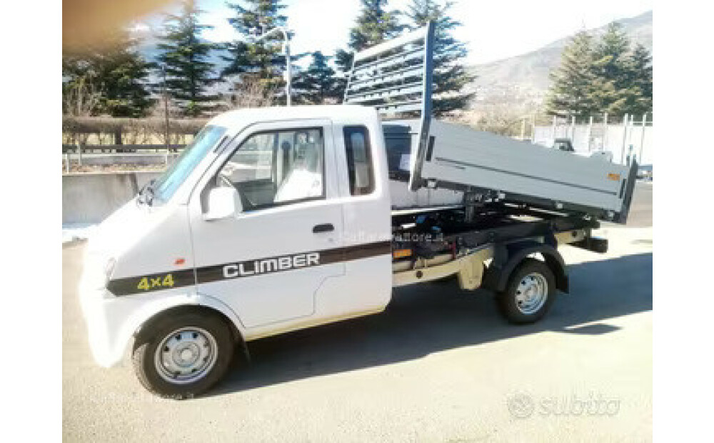 AUTOCARRO CUCINI CLIMBER 4 X 4 Nuovo - 1