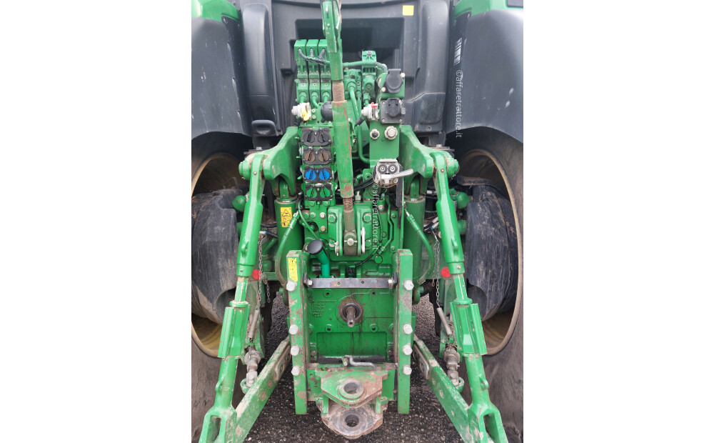 John Deere 6230R Used - 3