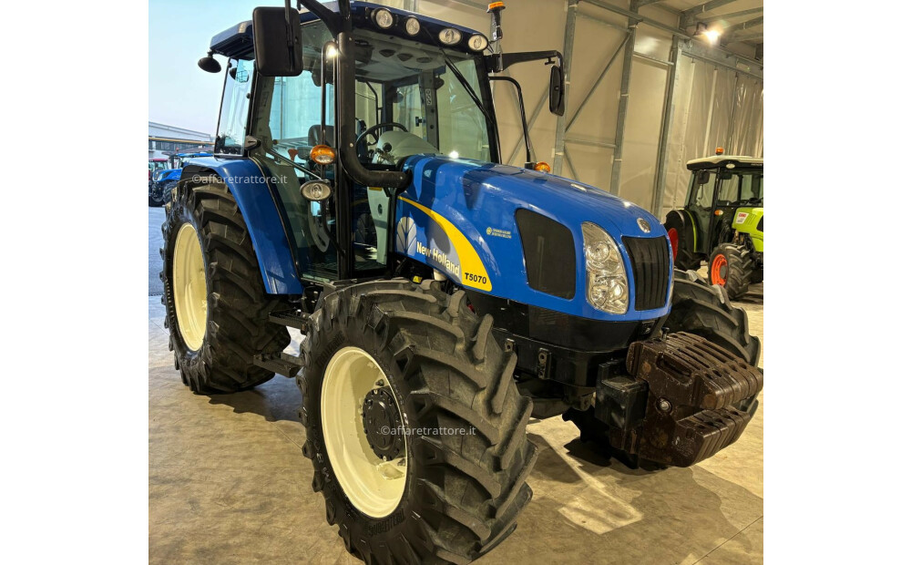 New Holland T5070 - 1