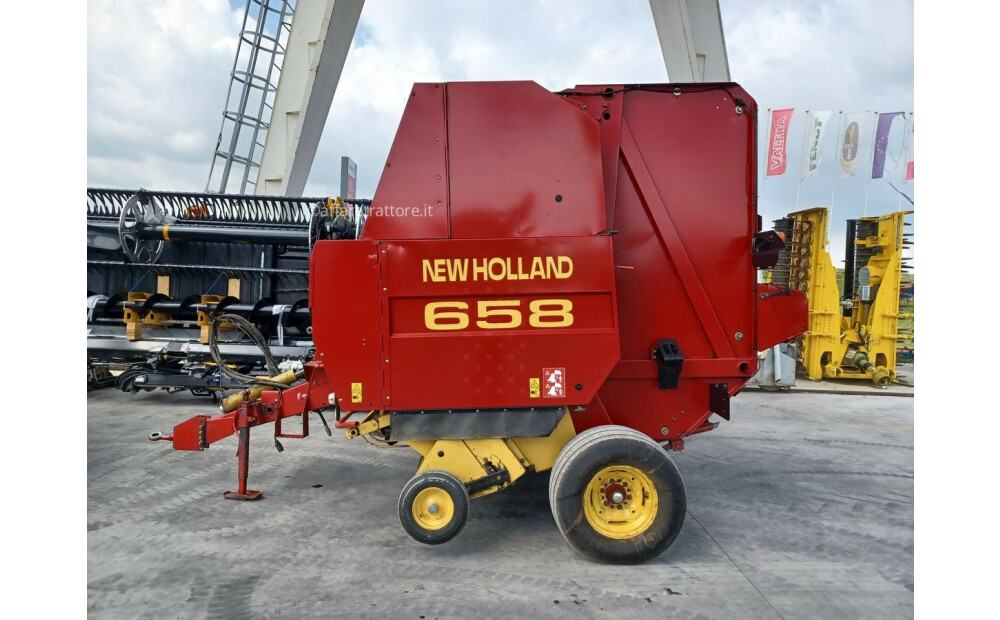 New Holland 658 Used - 1