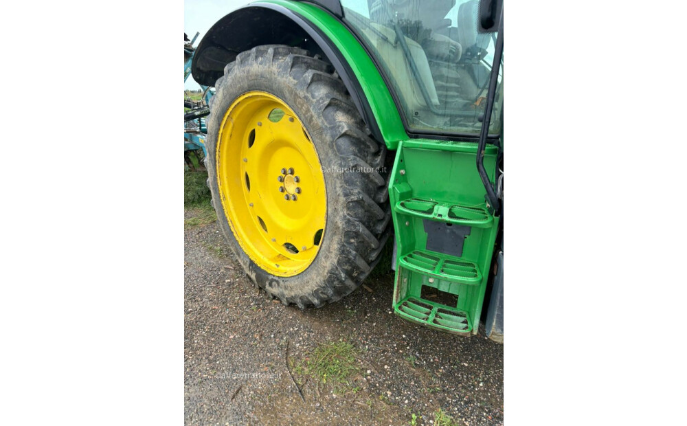 John Deere 6120R Used - 9