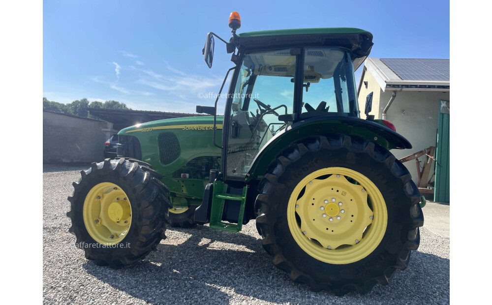 John Deere 5820 Used - 6