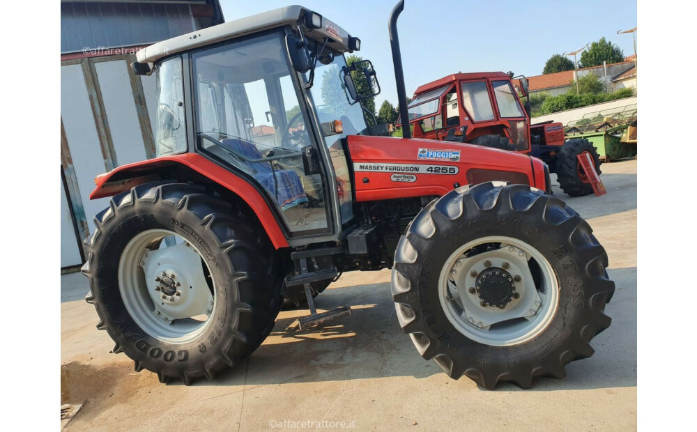 Massey Ferguson 4255 Used - 2