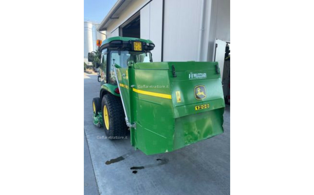 John Deere 3720 Used - 4