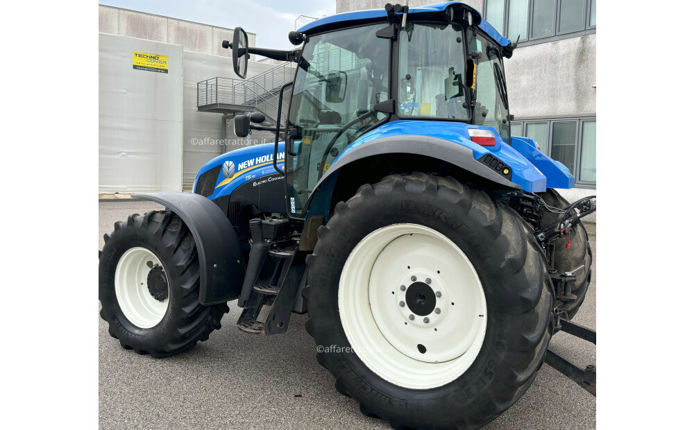 New Holland T5 Electro Command Used - 2