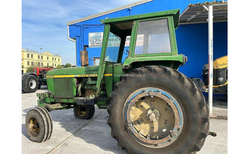 John Deere 4230 Used - 11