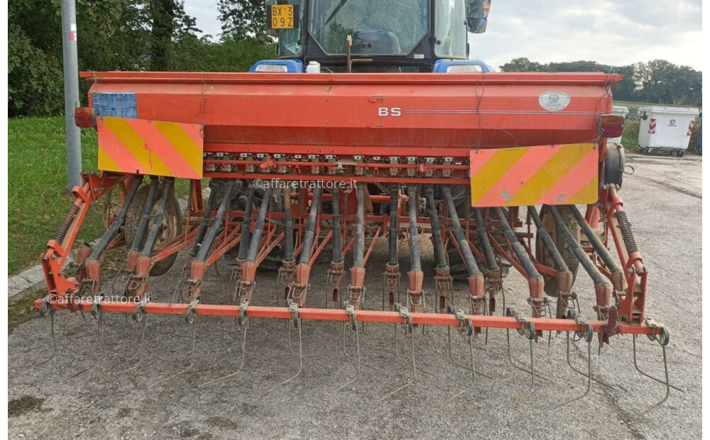 Kuhn BS 300 Used - 1