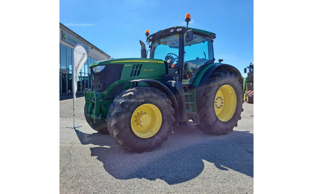 John Deere 6210R Used - 2