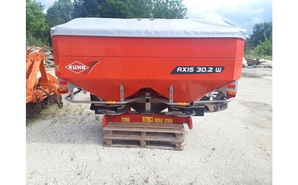 Kuhn Axis30.2 W Used - 2