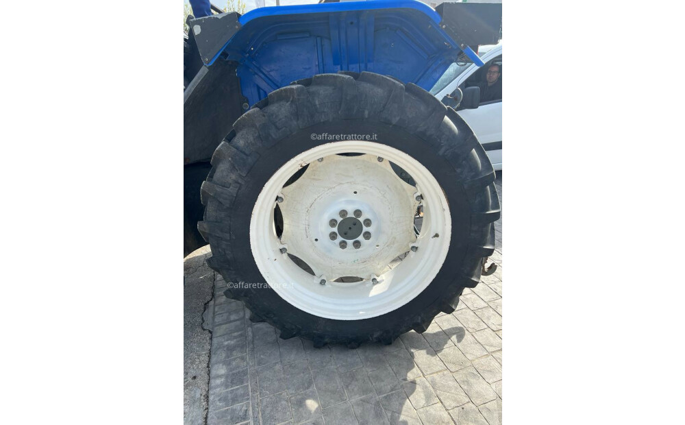 New Holland TS 90 Used - 3