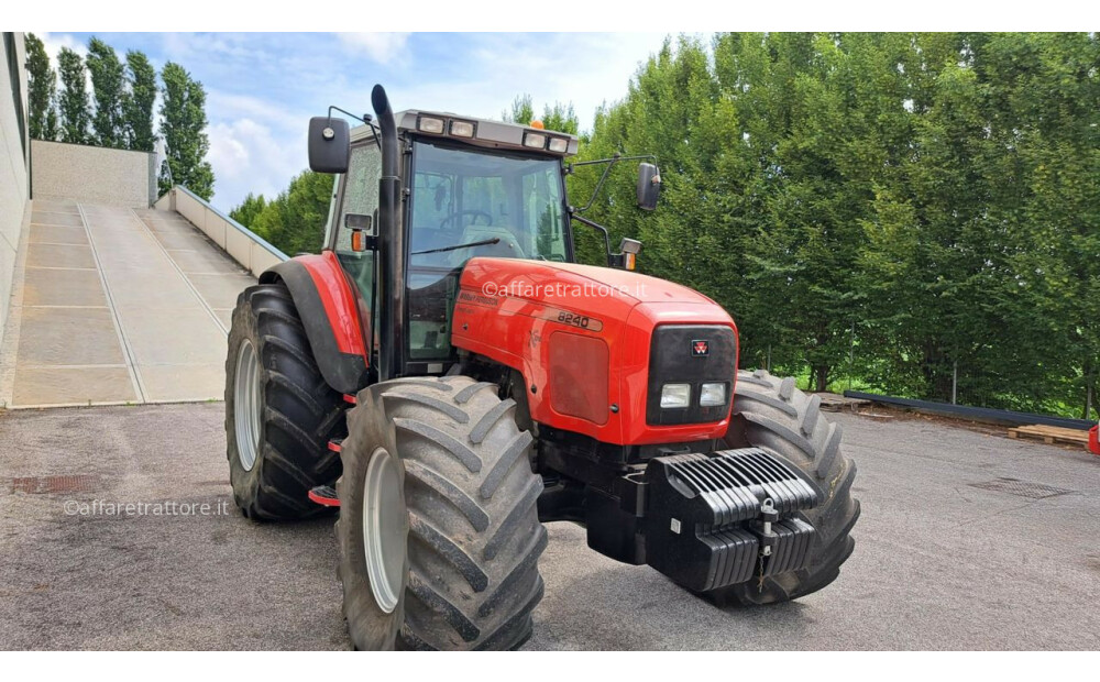 Massey Ferguson 8240 Used - 1