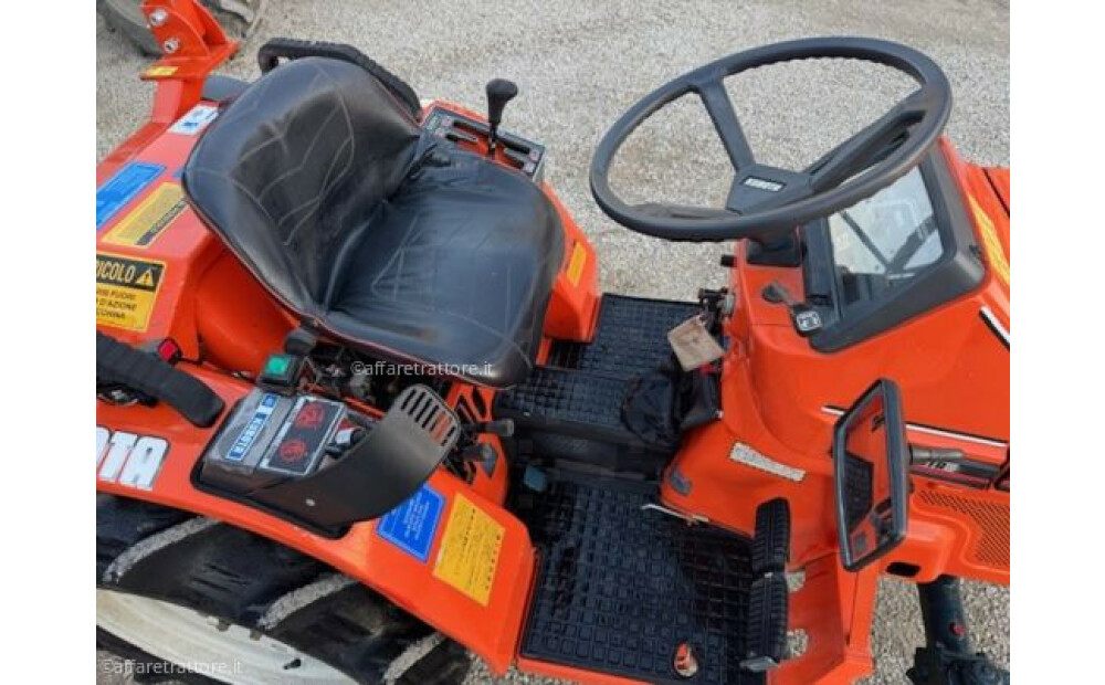 Kubota Bulltra B1 15 with hoe Used - 6