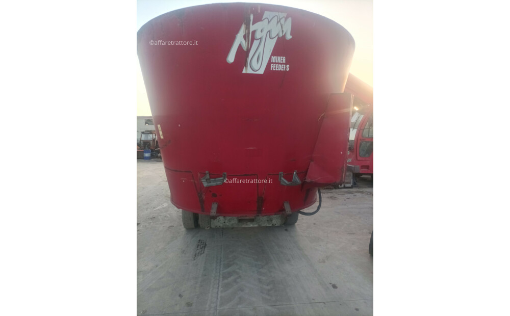 Agm Unifeed W240 Used - 4