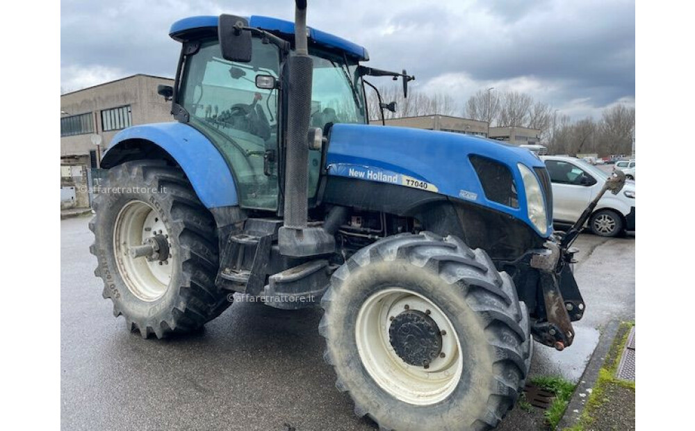 New Holland T7040 Used - 1