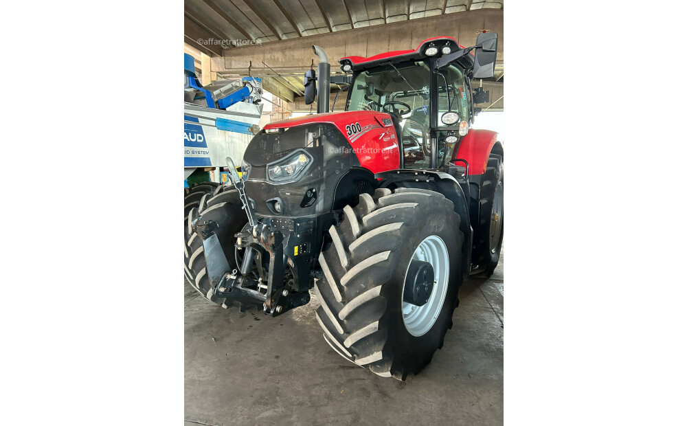 Case-Ih OPTUM 300 Used - 1