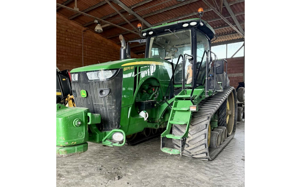 John Deere 8370 RT Used - 4