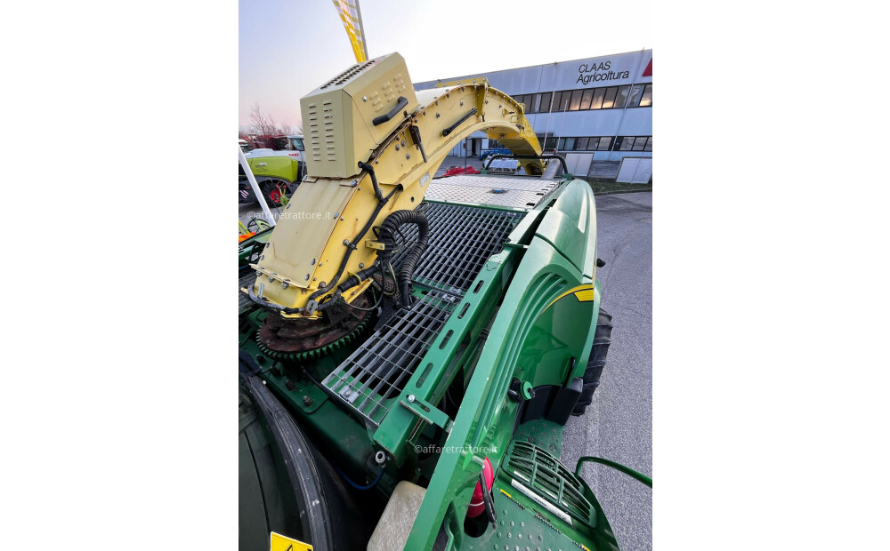 John Deere 8800 Used - 8