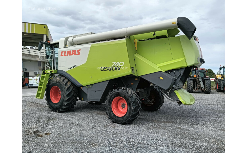 Claas LEXION 740 Used - 14