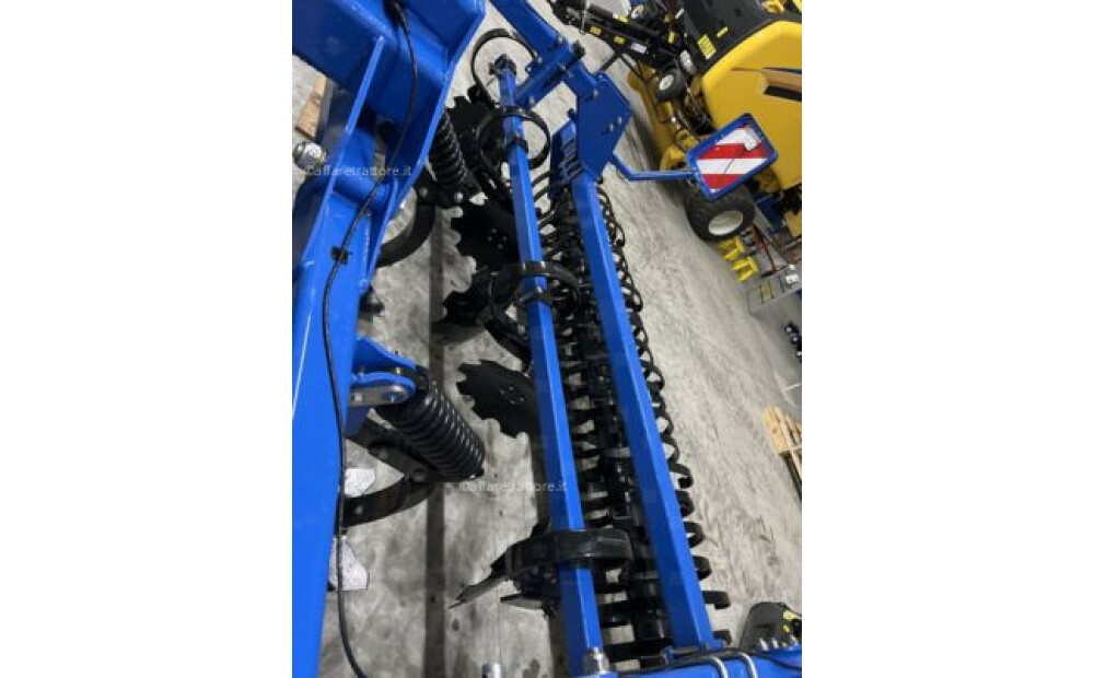 New Holland STC 300 New - 6