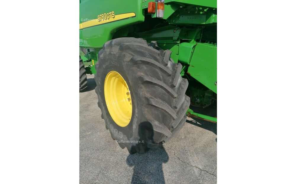 JOHN DEERE CTS 9780 Used - 2